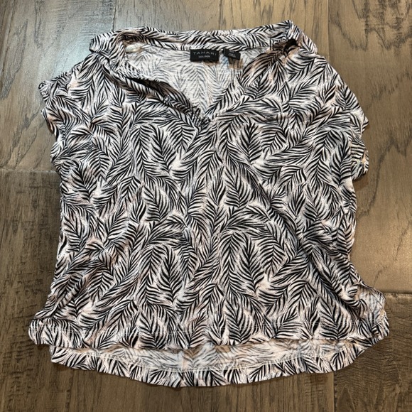 Tahari Linen Top Medium Black White Palm Leaf Print Short Sleeve - Picture 1 of 6